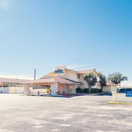 Baymont By Wyndham Fort Stockton Exterior foto